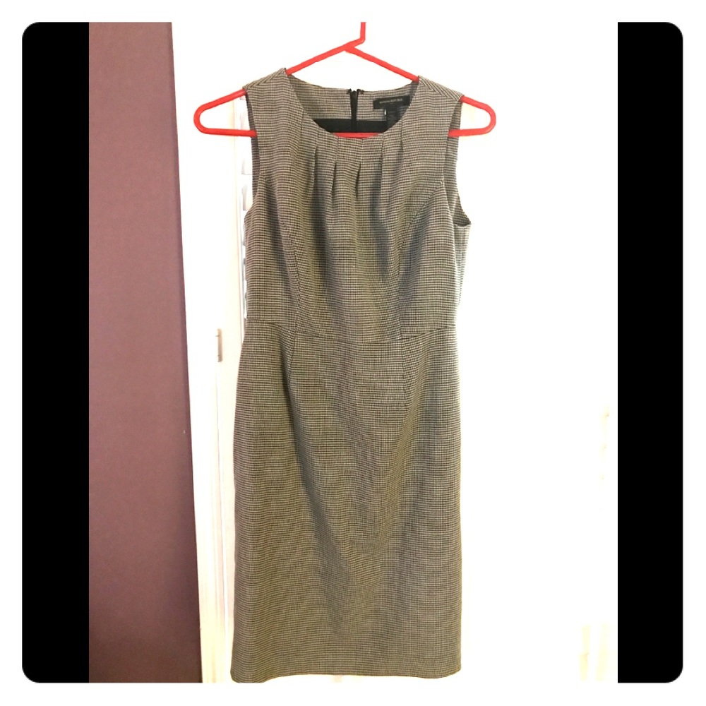 Black and white Banana republic dress